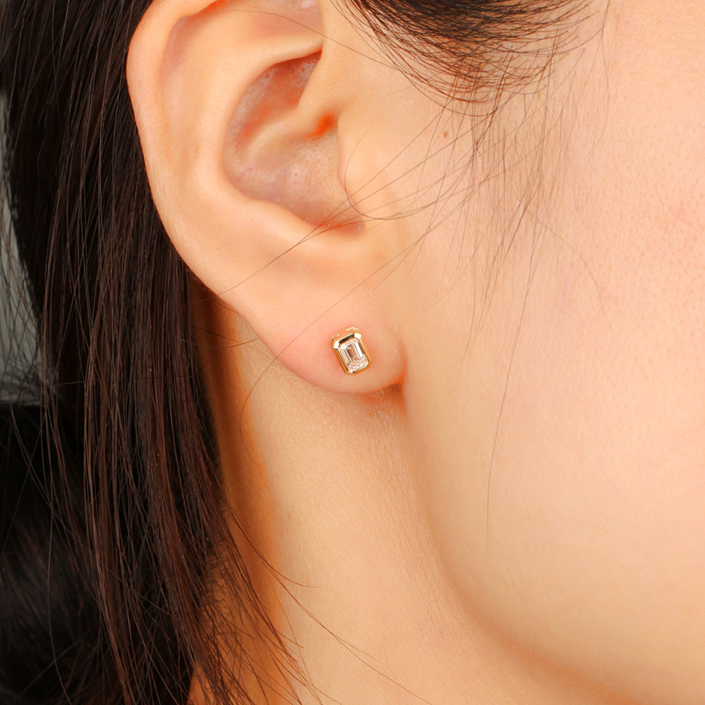 Bezel-Set Emerald Shape Diamond Stud Earrings - Kindspark