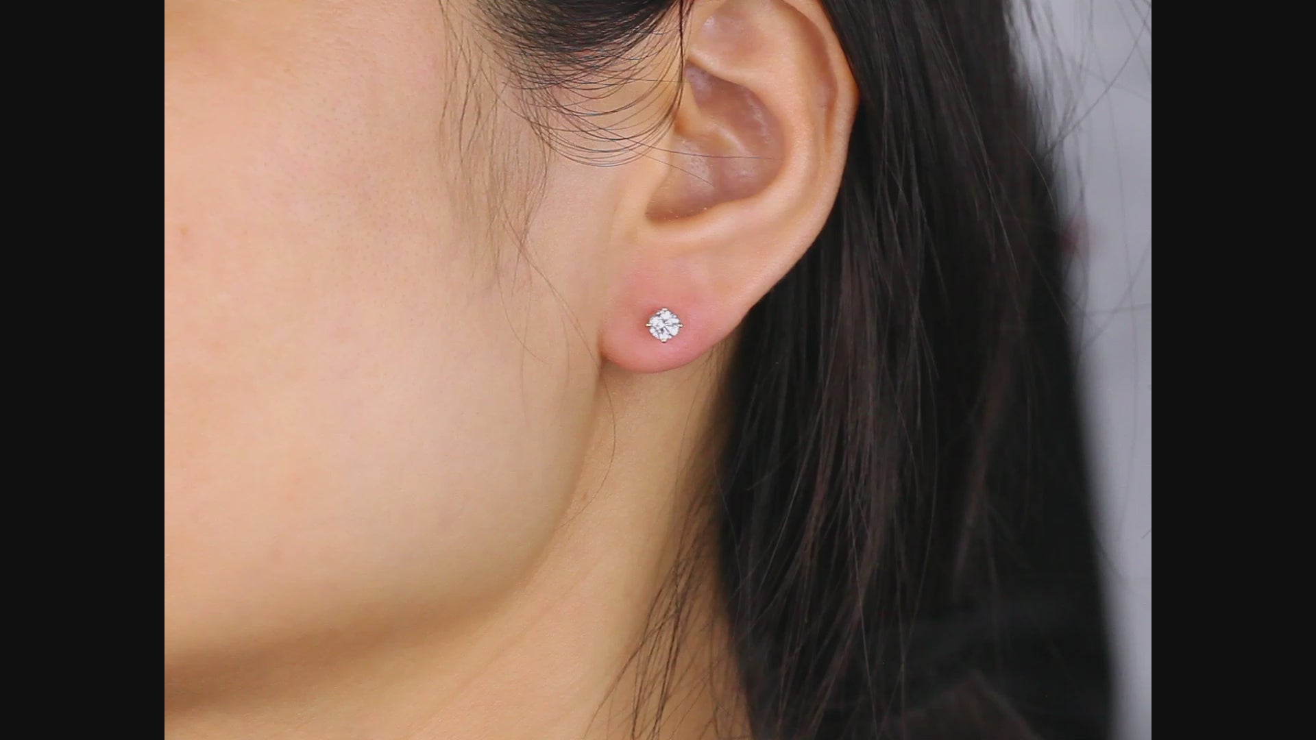   Classic Round Brilliant Diamond Stud Earrings|  Classic Round Brilliant Lab-grown diamond Stud Earrings| KindSpark Jewellery| Affordable jewellery for everyday wear
